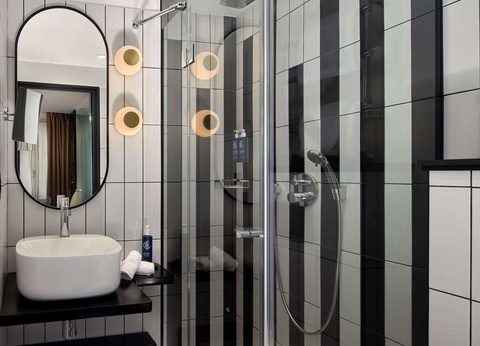 Week-end détente à Paris à deux pas de la Tour Eiffel - 4* - 30