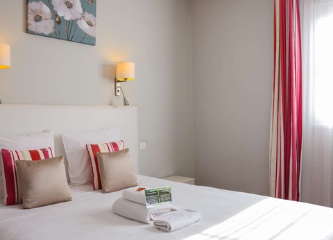 Weekend Romantique dans un village provençal aux portes de Cannes - 3* - 27