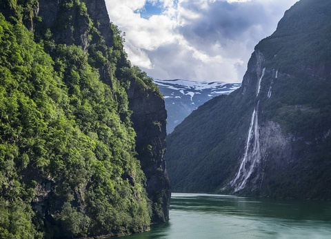Autotour Sur la route : au coeur des fjords - 8j/7n - 3