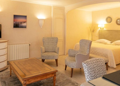 Bulles et détente au coeur de la provence à Tourtour - 4* - 29