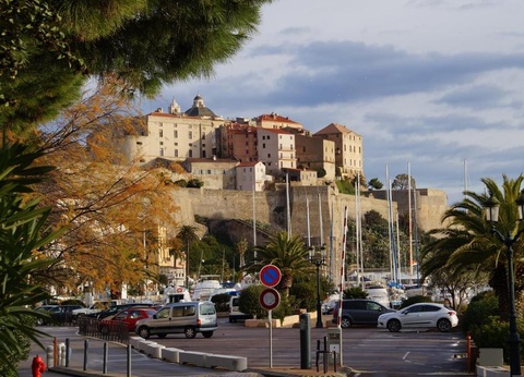 Camping Les Castors, 4* - 75