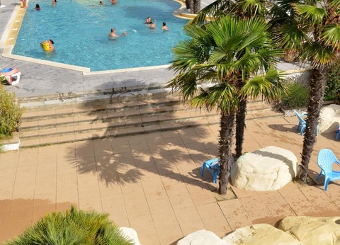 Camping L'Abri des Pins, 4* - 93