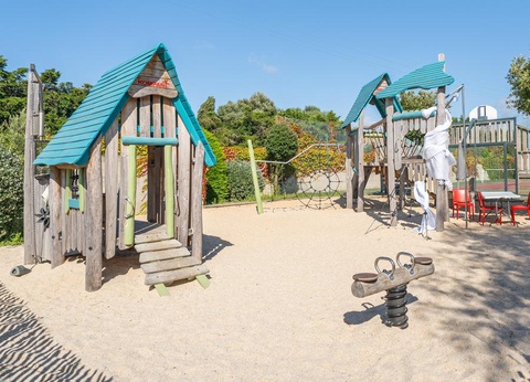 Camping L'Abri des Pins, 4* - 207