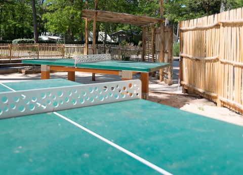 Camping Les Cyprès, 4* - 6