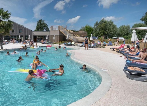 Flower Camping les Aubepines, 4* - 5