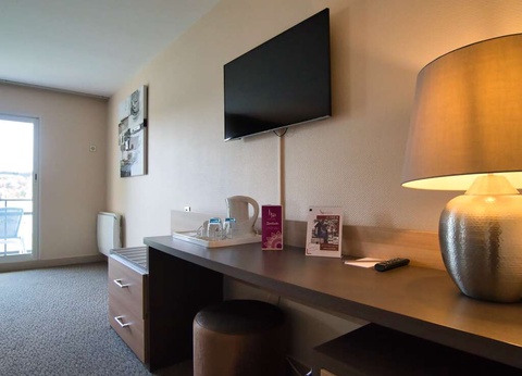 Séjour avec petit-déjeuner, et visite de cave de Champagne - 4* - 18