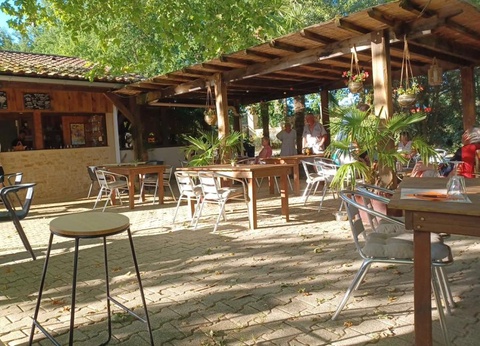 Camping Le Pech de Caumont, 3* - 8