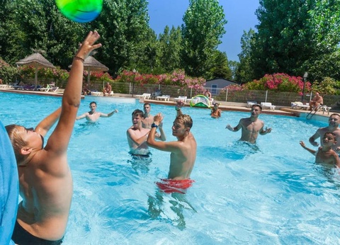 Camping Le Clos Virgile, 4* - 58