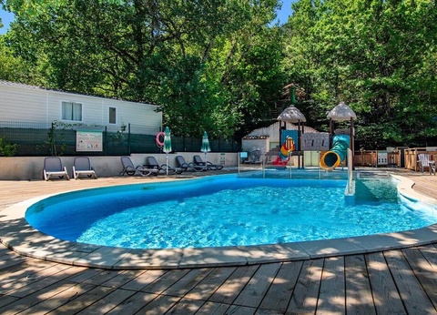 Flower Camping la Pinède, 4* - 2