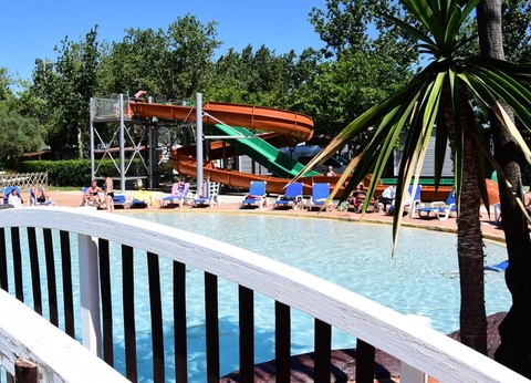 Camping Les Salisses, 4* - 5