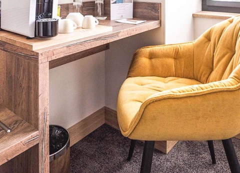 Escapade 4* près d'Avignon dans un batîment du XVIIIème - 4* - 22