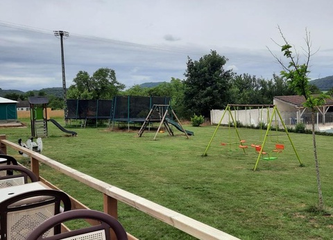 Camping Les Chênes Clairs, 3* - 10