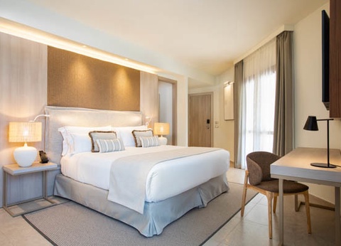 Hôtel Santa Teresa, Sardinia Curio Collection by Hilton ***** - 10