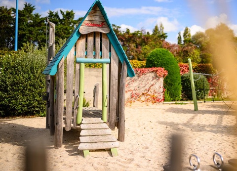 Camping L'Abri des Pins, 4* - 87