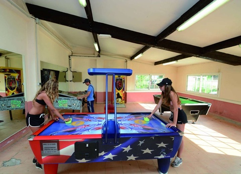 Camping Montana Parc - Gassin 4* - 22