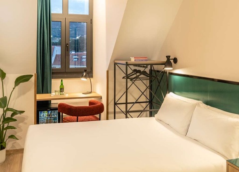 Séjour au coeur Bilbao avec spa et piscine - 4* - 11