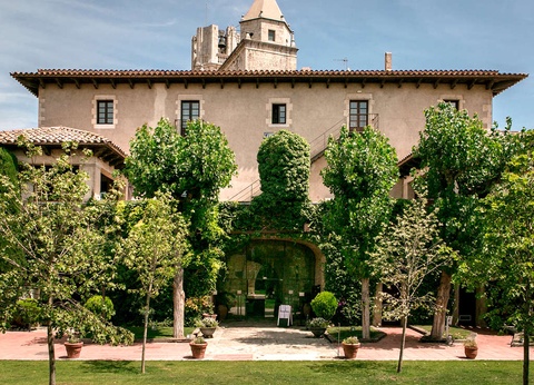 Découvrez la Costa Brava dans un ancien palace du XIVe siècle 4* - 6