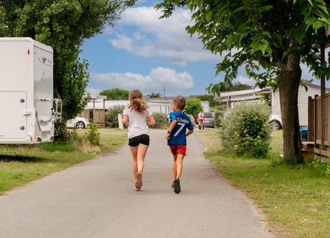 Flower Camping Les Paludiers, 4* - 83