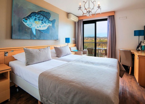 Escapade les pieds dans l'eau entre Cannes et Saint-Tropez 4* - 10