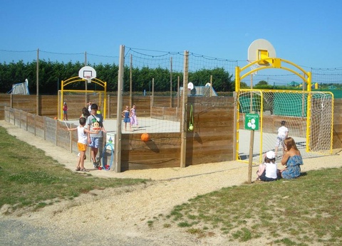 Camping du Domaine de l'Auzance, 3* - 52