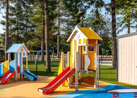 Camping Club Les Brunelles 5* - 81