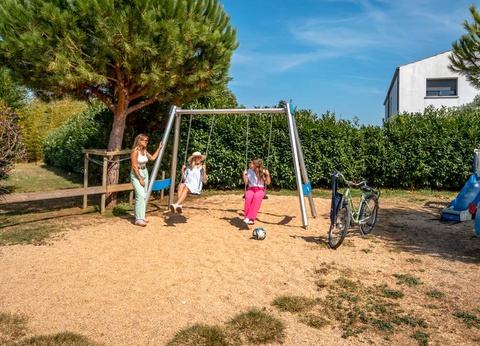 Camping Paradis Au port de l'houmeau, 4* - 7