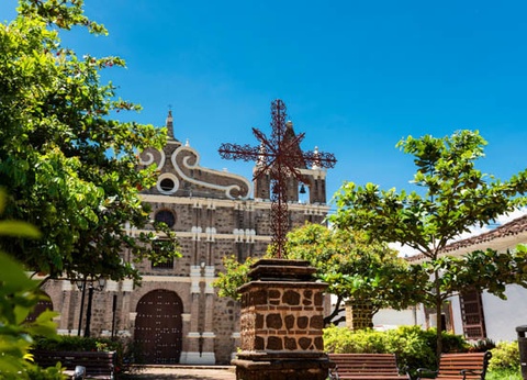 Circuit Couleurs Colombiennes (maximum 16 participants) *** - 12