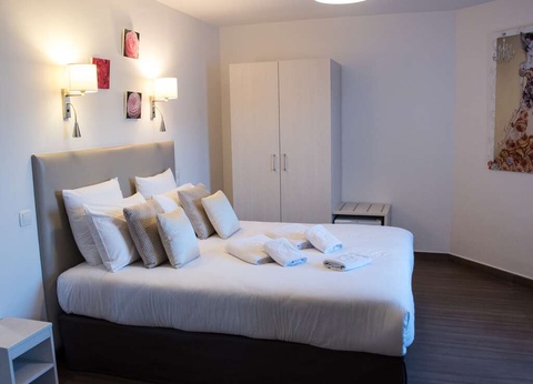 Weekend Romantique dans un village provençal aux portes de Cannes - 3* - 28