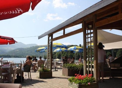 Camping Domaine du Lac Chambon 3* - 31