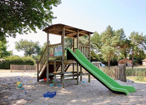 Camping Paradis la Bretonnière, 4* - 45