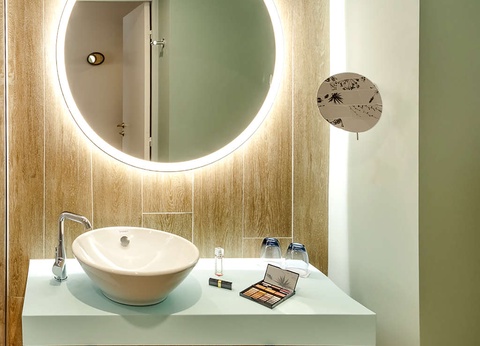 Séjour détente avec spa et dîner à proximité d'Orléans - 4* - 24