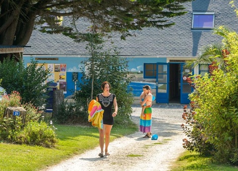 Flower Camping le Kergariou, 3* - 37