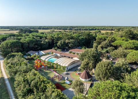 Camping La Grainetière, 5* - 9