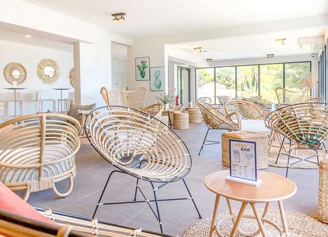 Séjour à 5 minutes de Saint-Raphaël dans une résidence avec piscine - 3* - 2