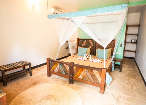 Combiné hôtel Club Jumbo Reef et Beach Resort 4* et Safari 2 nuits - 21