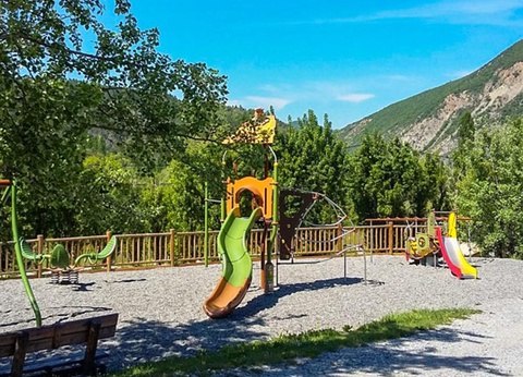 Flower Camping Le Clot du Jay, 3* - 39