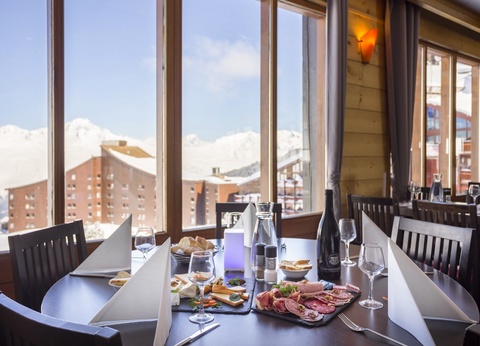 Hôtel Club MMV Les Mélèzes Village Vacances 4* - 4