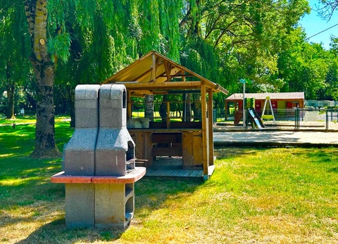 Camping Les 2 Salamandres, 2* - 53