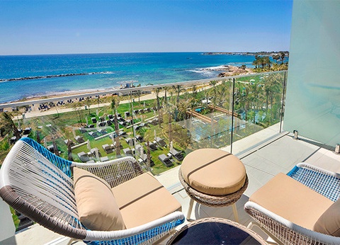 Club Amavi Made For Two ***** - 11