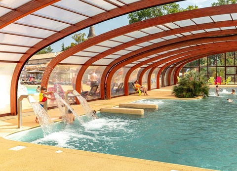 Camping Chateau de Fonrives, 5* - 6