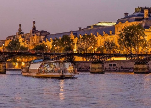 Séjournez dans un hôtel 5* et découvrez les monuments de Paris depuis la Seine - 5* - 35