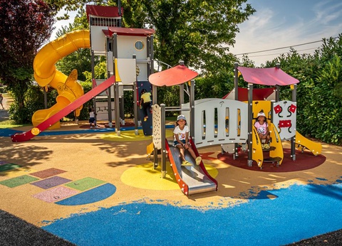 Camping Le Nid d'Eté, 4* - 88
