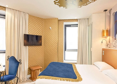 Partez en amoureux à la découverte de Paris en bateau ! - 4* - 25