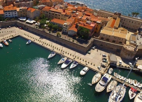 Camping Torre del Porticciolo, 4* - 90