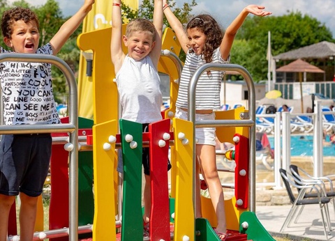 Camping Sandaya Les Deux Fontaines, 4* - 18