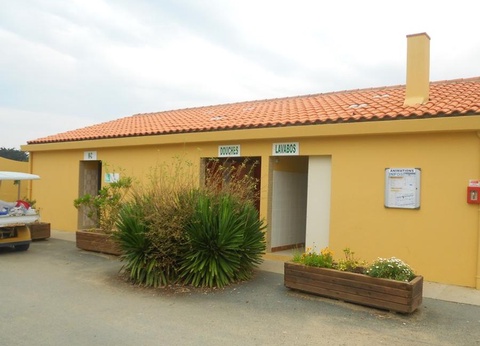 Camping La Parée du Jonc, 3* - 28