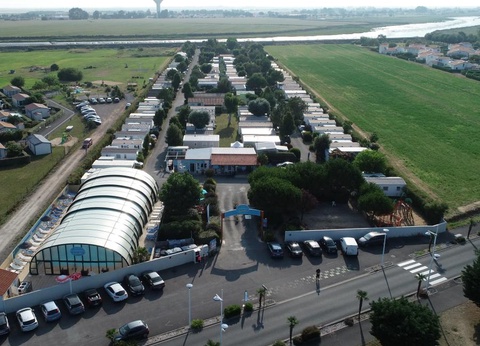 Camping Paradis - Le Grand R, 4* - 11