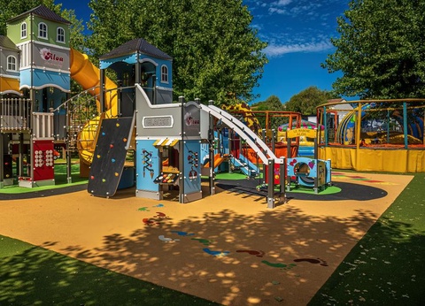 Camping Les Pirons, 5* - 31