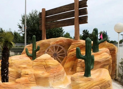Camping Les Salisses, 4* - 7