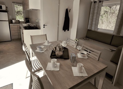 Camping la Vallée de Poupet, 3* - 8